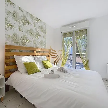 Bellahorizon T2-view Of Garden-terrace-park-wifi. Frejus