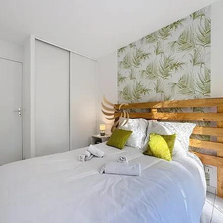 Bellahorizon T2-view Of Garden-terrace-park-wifi. Apartment