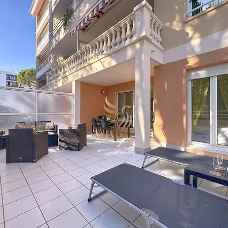Bellahorizon T2-view Of Garden-terrace-park-wifi. *